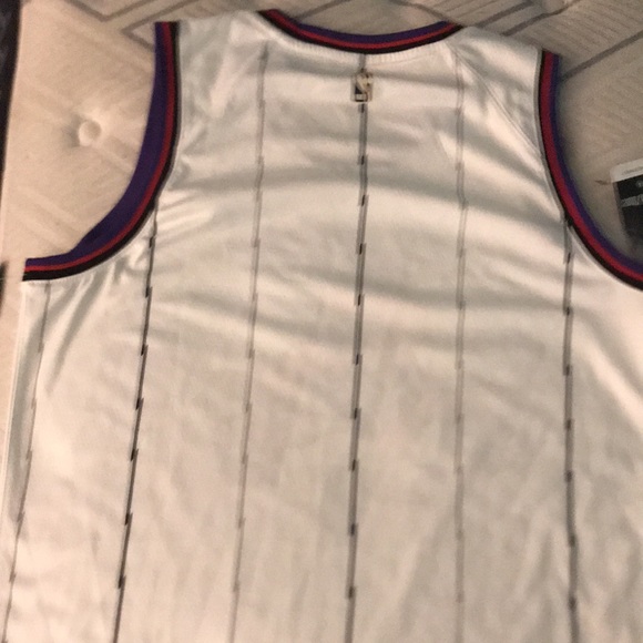 Raptors XL youth Jersey - Picture 2 of 3